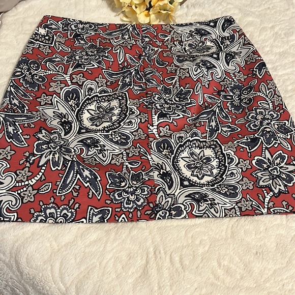LOFT MINI SKIRT SIZE 6 - Picture 4 of 4